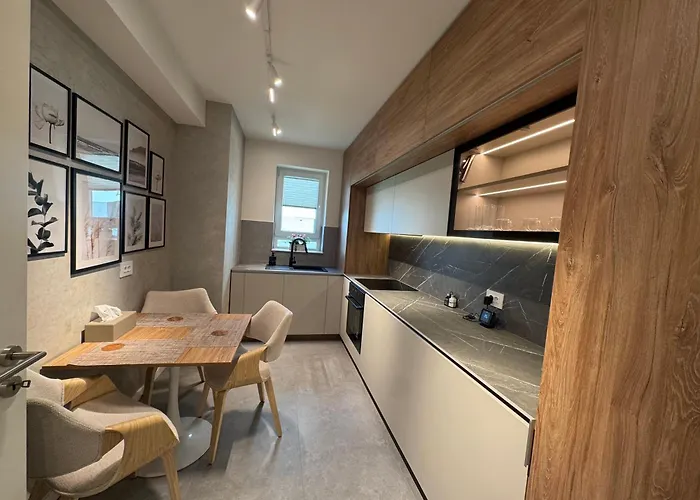 Sweet Memories Premium Coresi Lägenhet *